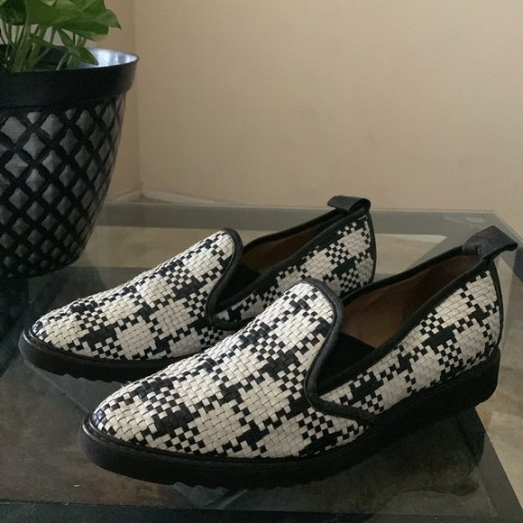 EVERLANE The Woven Street Shoe - Picture 3 of 16